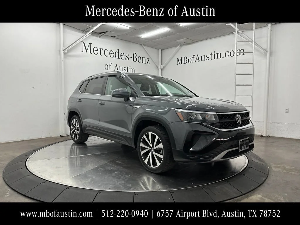 Used 2022 Gray Volkswagen 1.5T SE image 1