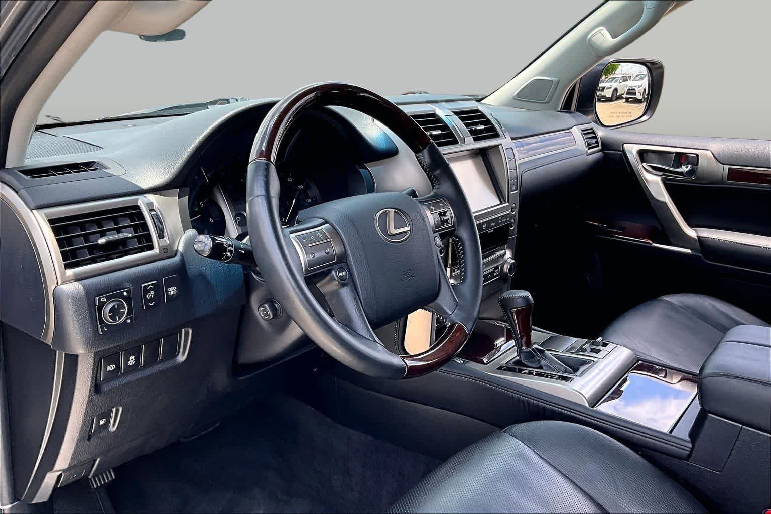 Used 2015 Nebula Gray Pearl Lexus  image 15