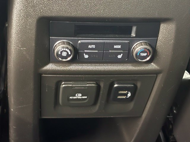 Used 2018 Black Chevrolet Premier image 13