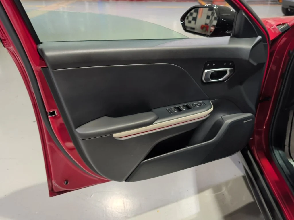 Used 2025 Currant Red Kia GT-Line Turbo image 14