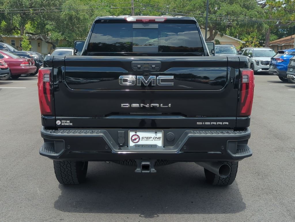 Used 2025 Black GMC Denali Ultimate image 6
