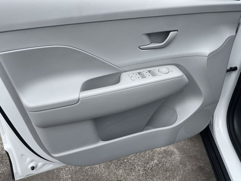 New 2026 White Hyundai SE FWD image 13