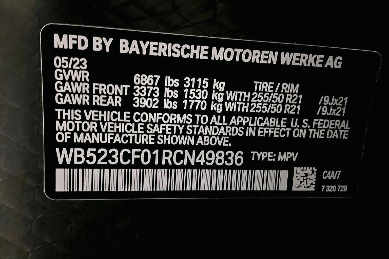 Used 2024 Oxide Grey Metallic BMW xDrive50 image 31