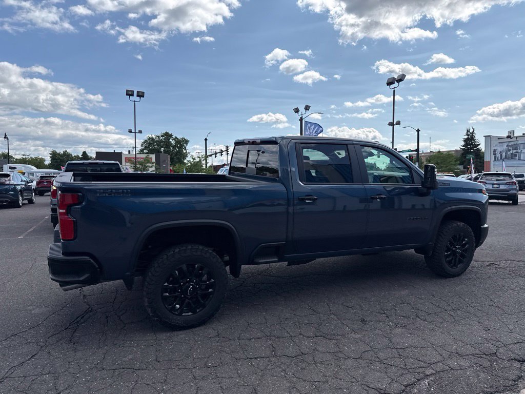 New 2026 Lakeshore Blue Metallic Chevrolet LT image 9