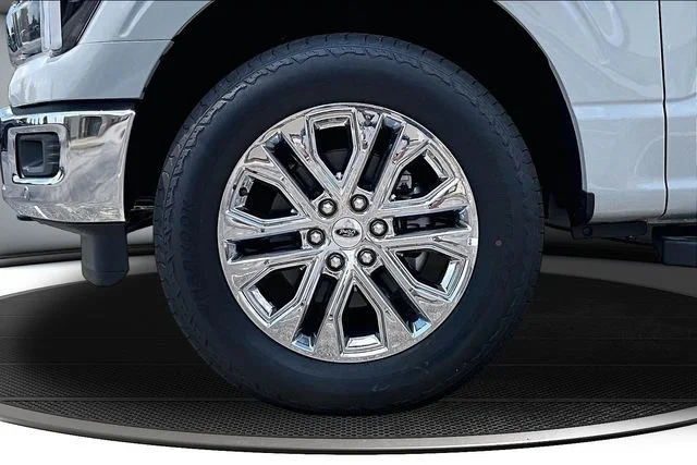 New 2026 Avalanche Ford Lariat® image 13