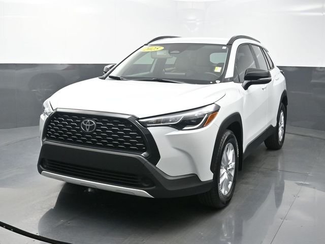 2025 Toyota Corolla Cross LE