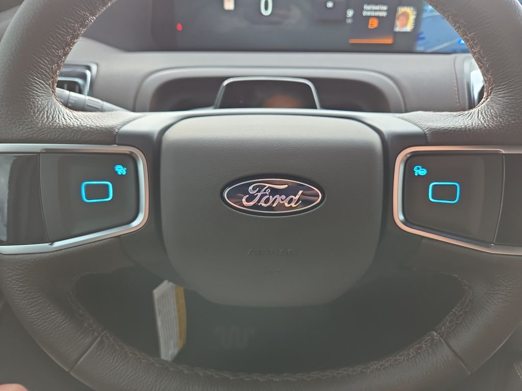 Used 2026 Oxford White Clearcoat Ford King Ranch image 22