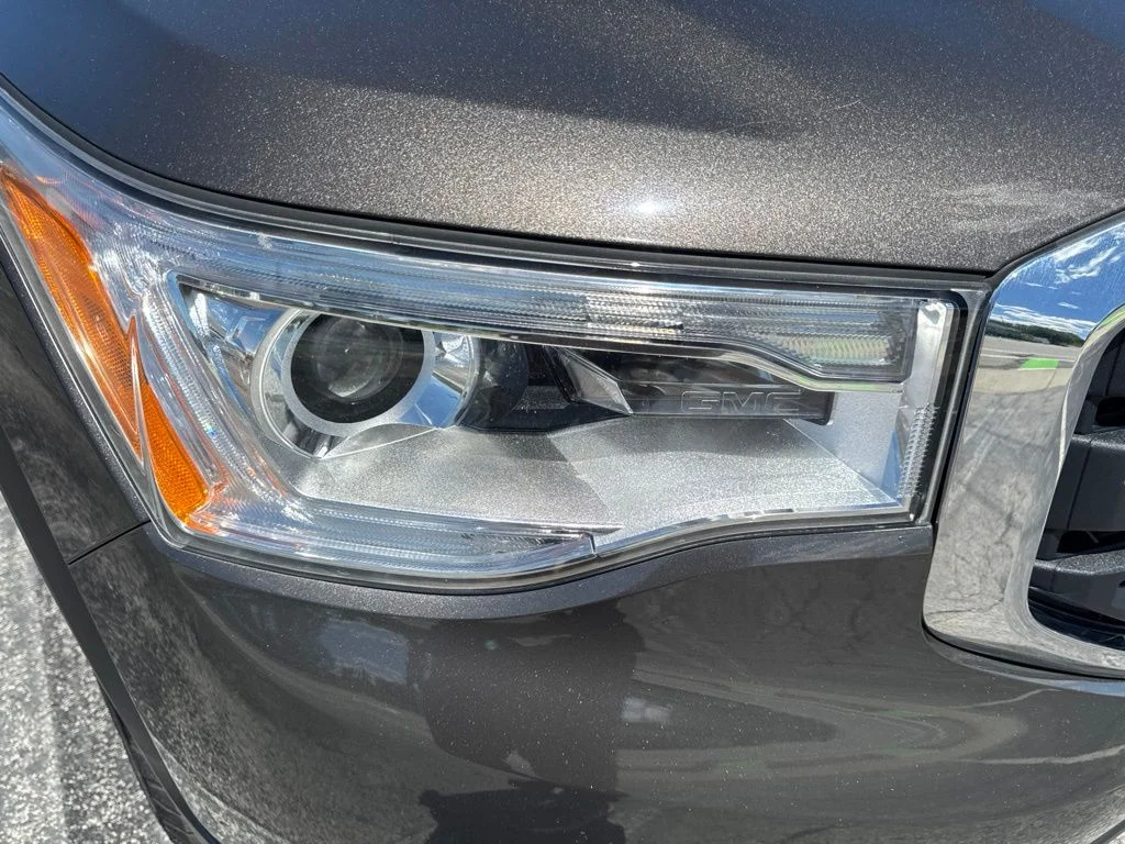 Used 2019 Gray GMC SLE-1 image 48