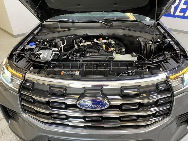 Used 2026 Gray Ford Active image 9