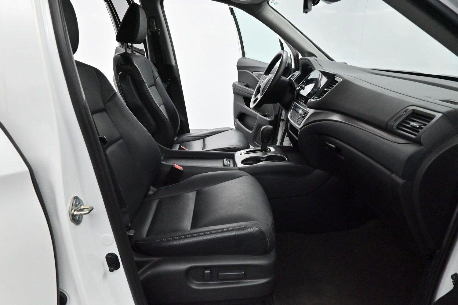 Used 2020 Platinum White Pearl Honda EX-L image 34