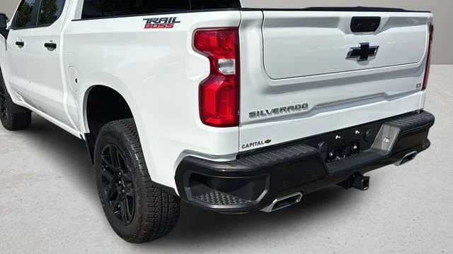 Used 2025 White Chevrolet LT Trail Boss image 36