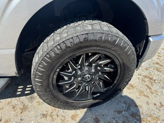 Used 2021 Silver Ford XLT image 10