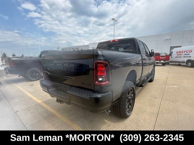 New 2026 Diamond Black Crystal Pearlcoat Ram  image 10
