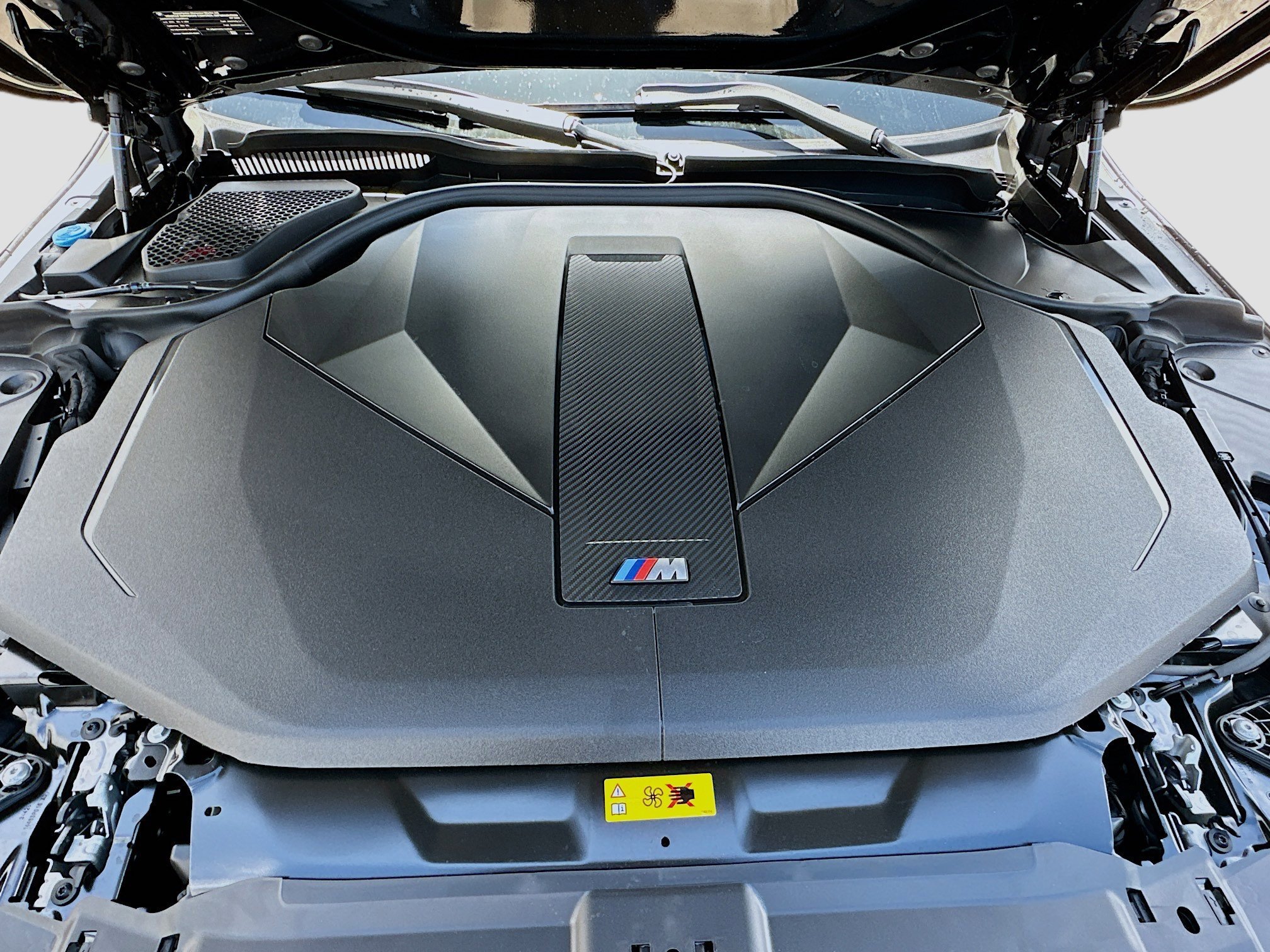 New 2026 Black Sapphire Metallic BMW M60 image 23