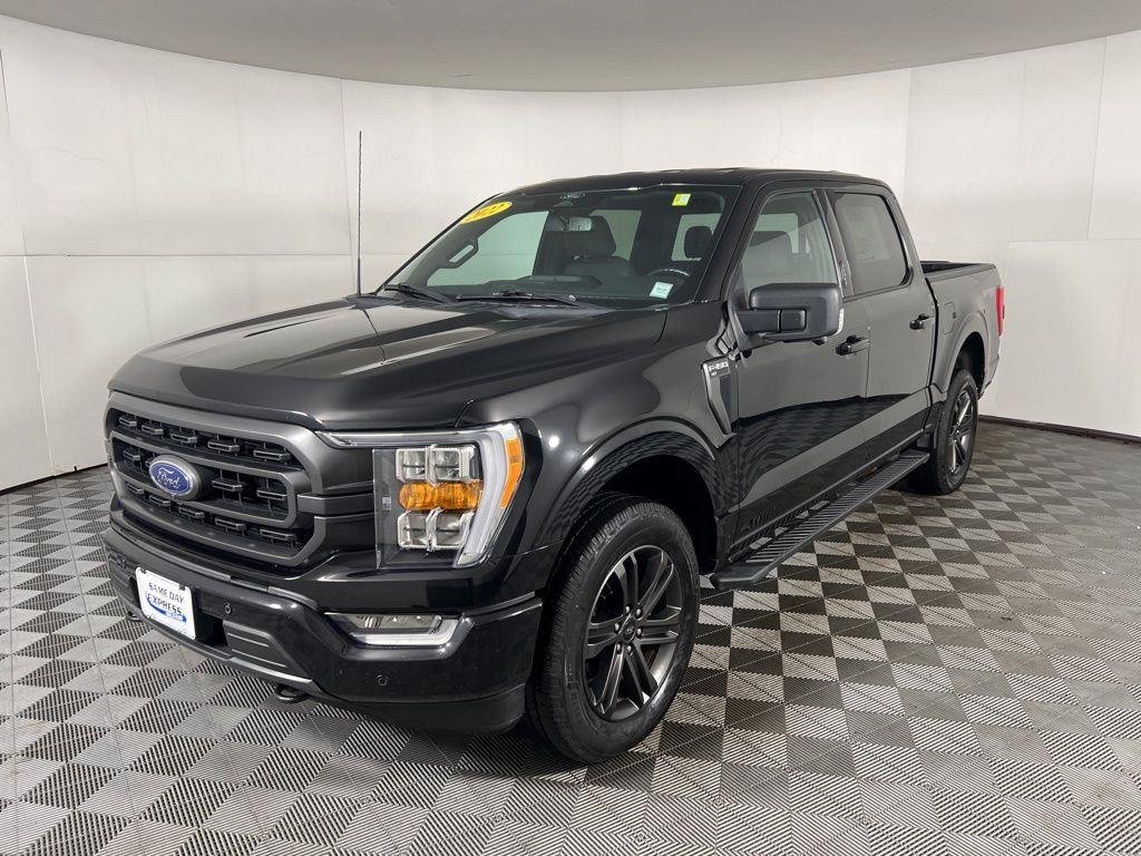 Used 2022 Black Metallic Ford XLT image 24