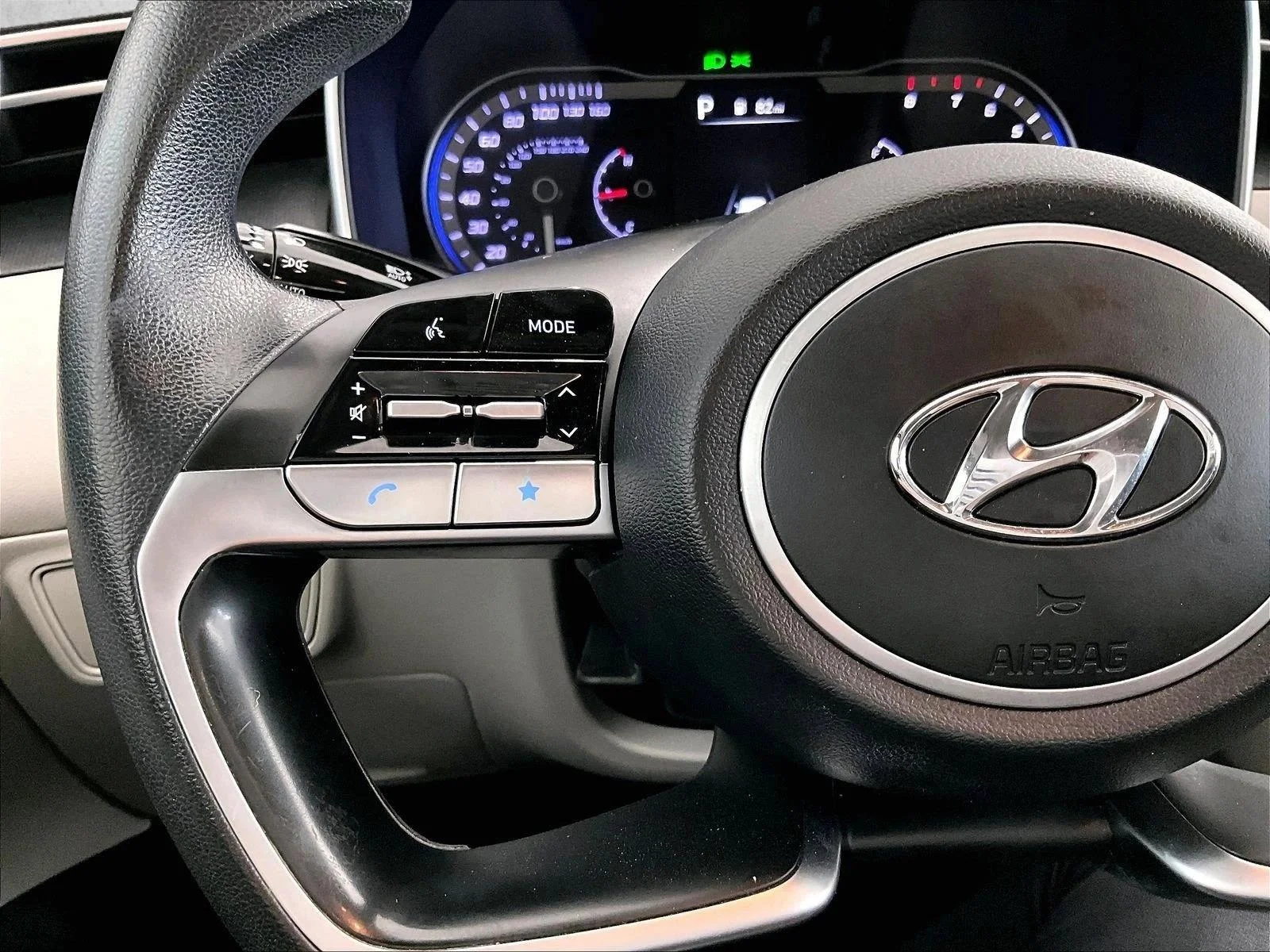 Used 2022 Shimmering Silver Hyundai SEL image 20