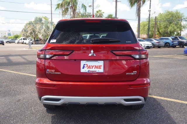 2025 Mitsubishi Outlander Plug-in Hybrid SE - Photo 8
