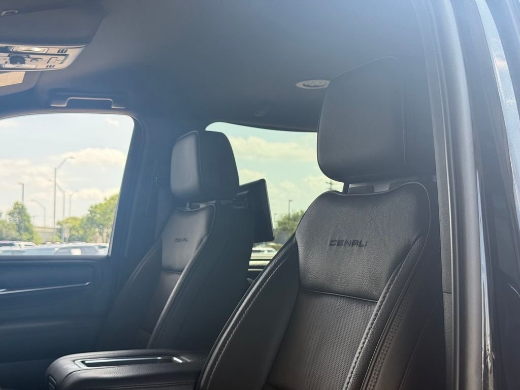 Used 2022 Black GMC Denali image 12