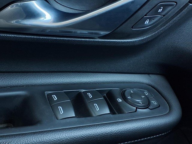 2023 GMC Terrain SLE - Photo 18