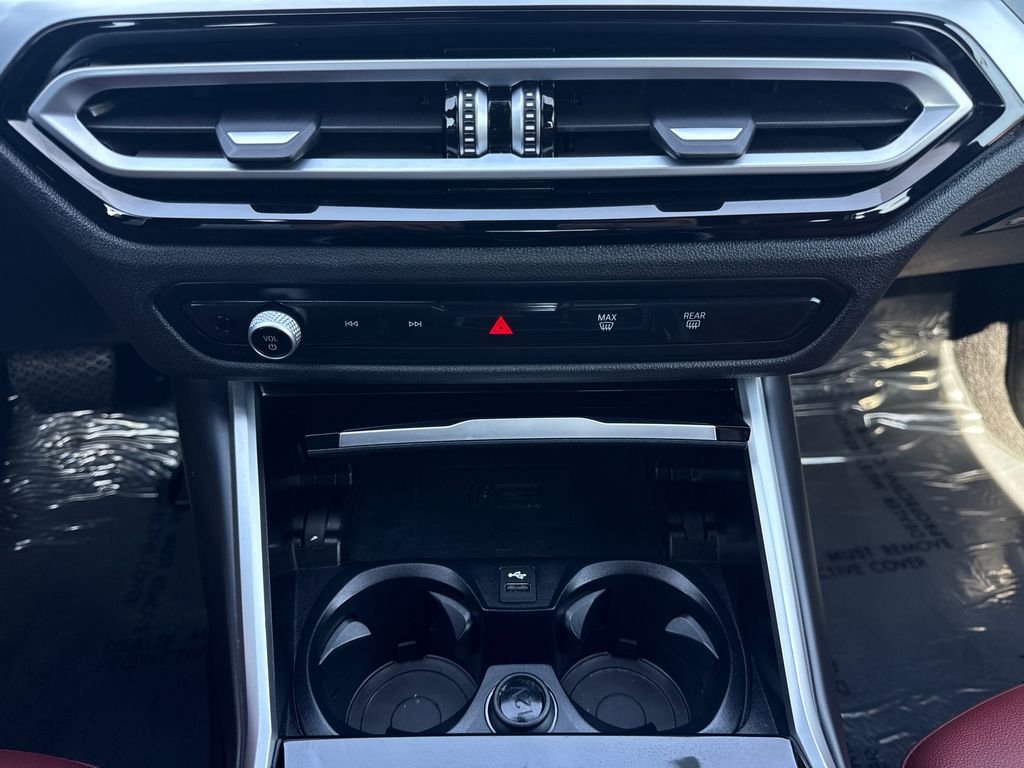 Used 2023 Gray BMW eDrive35 image 27