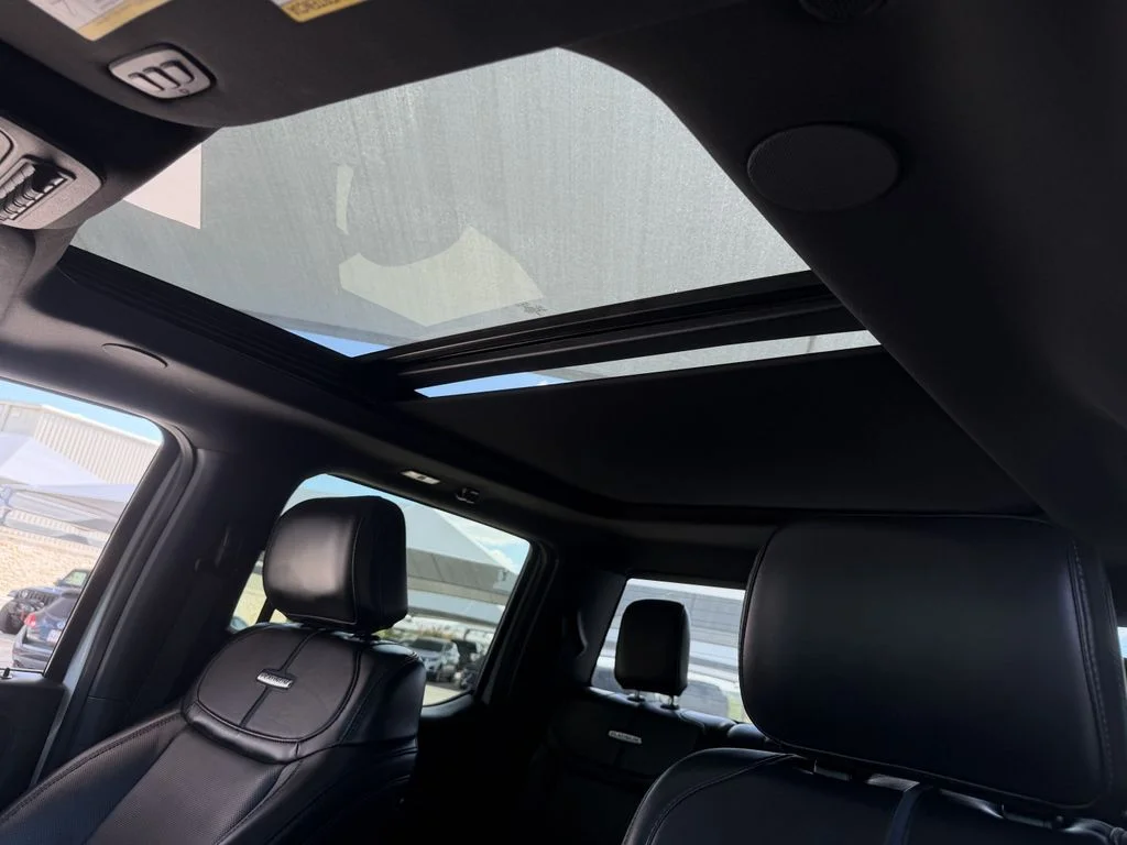 Used 2025 White Ford Platinum image 26