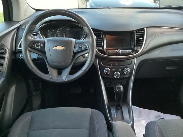 Used 2020 Gray Chevrolet LS image 34