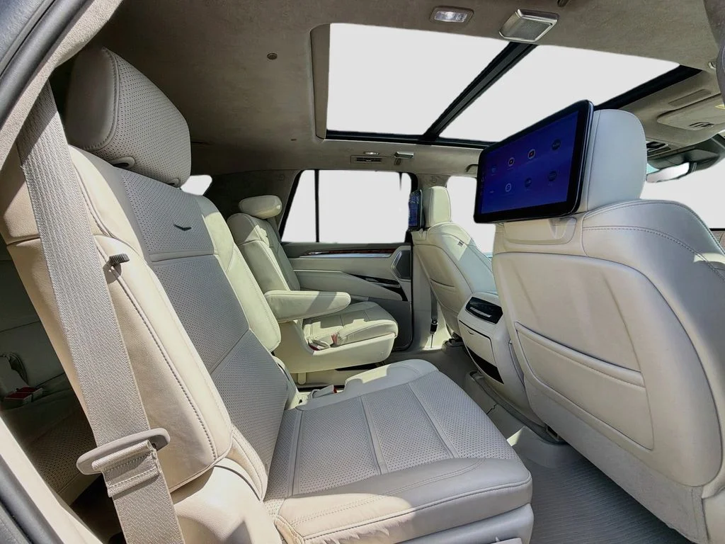 Used 2025 Black Cadillac Sport Platinum image 31