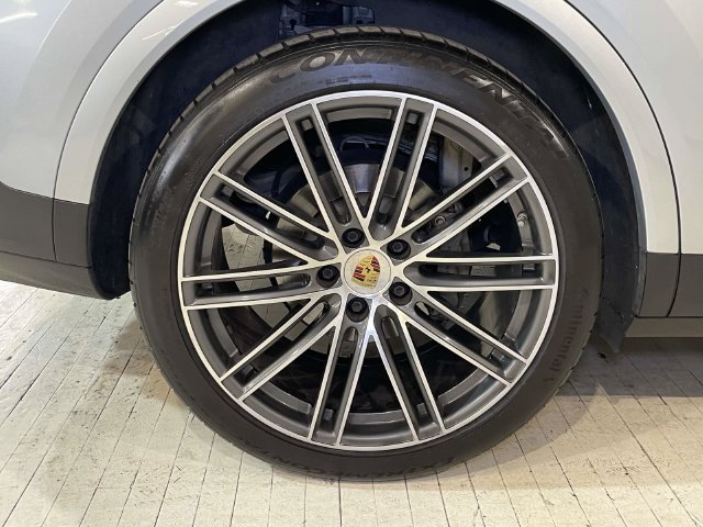 Used 2023 Silver Porsche S image 12