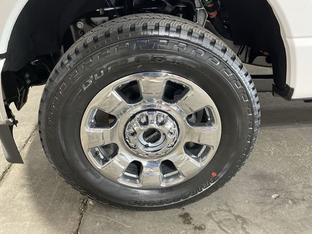 New 2025 Star White Metallic Tri-Coat Ford F-250® King Ranch® image 23
