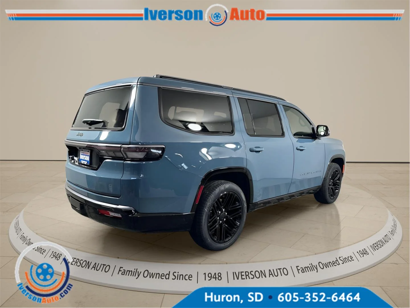 New 2026 Steel Blue Exterior Paint Jeep Limited Reserve image 11