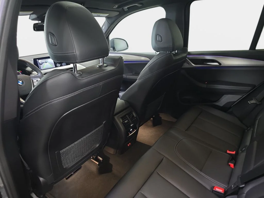 Used 2024 Skyscraper Gray Metallic BMW sDrive30i image 16