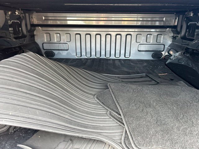 Used 2022 Gray Ford Lariat image 7