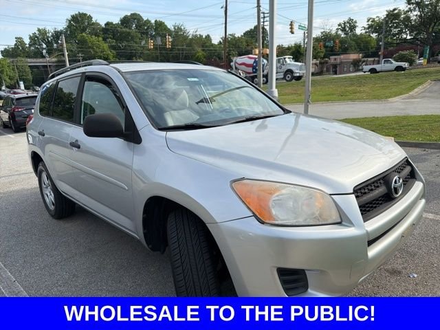 Used 2012 Silver Toyota Base image 3