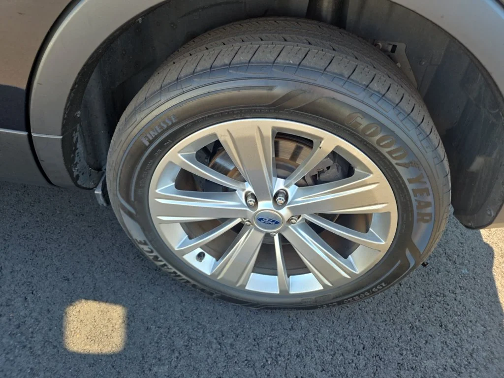 Used 2019 Black Ford Limited image 28