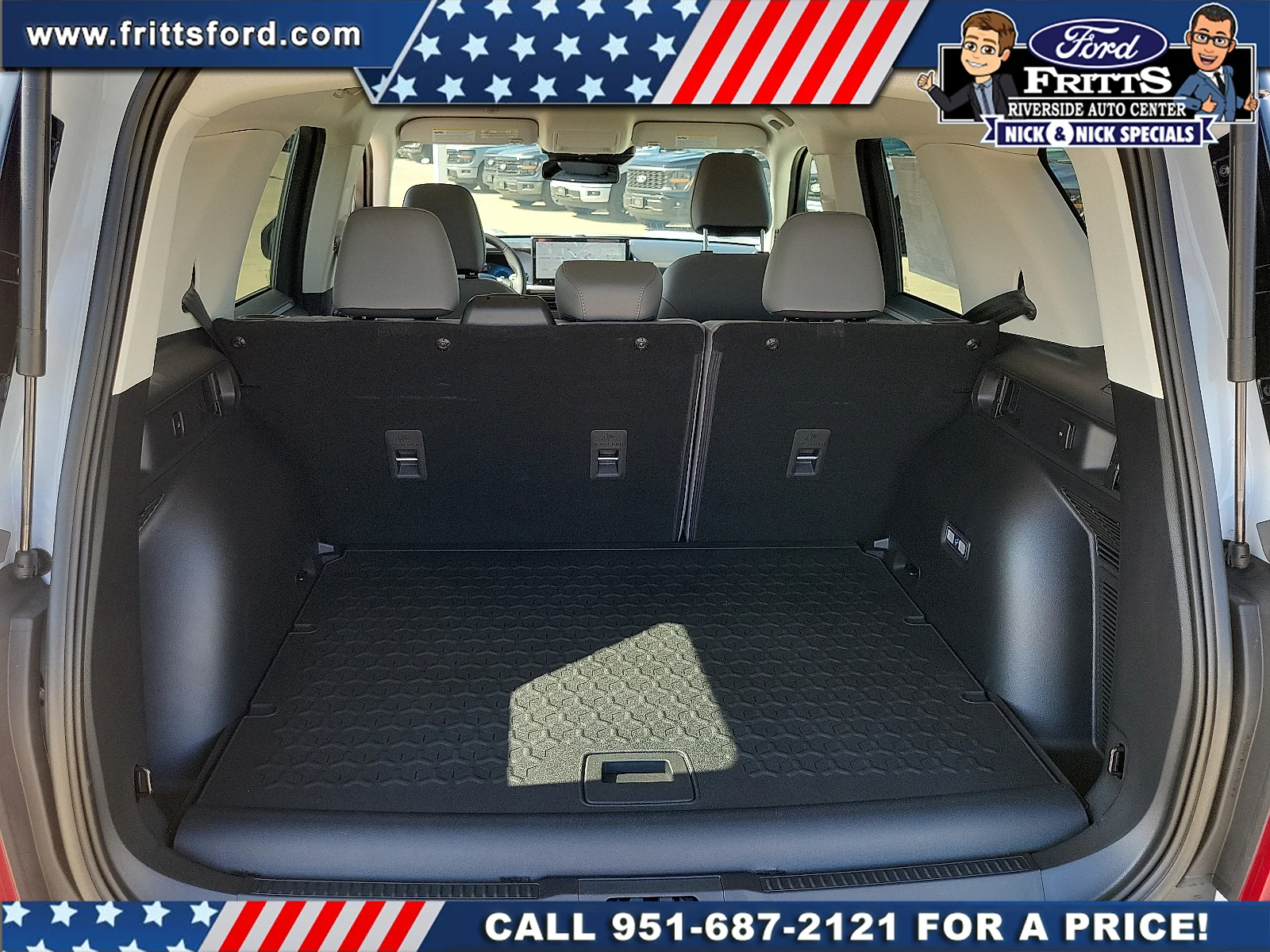 New 2026 Oxford White Ford Badlands® image 23