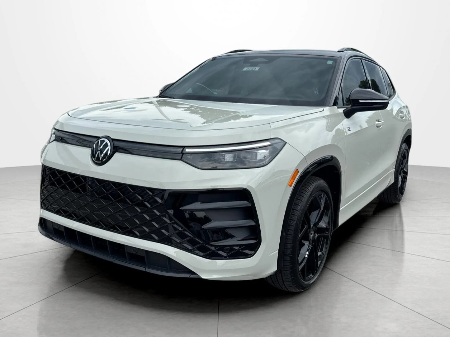 New 2026  Volkswagen SE R-Line Black image 1