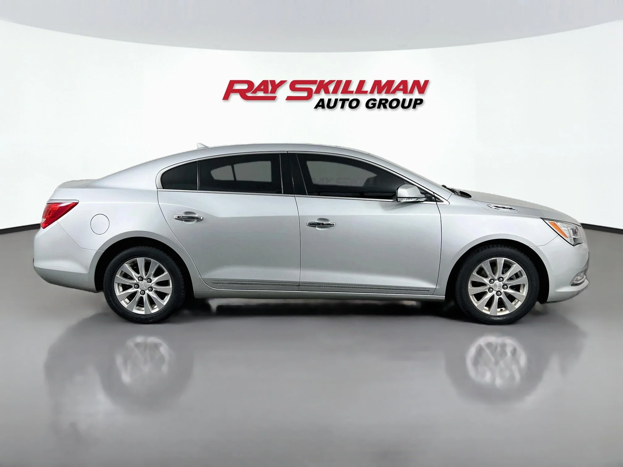 Used 2014 Quicksilver Metallic Buick LEATHER image 8