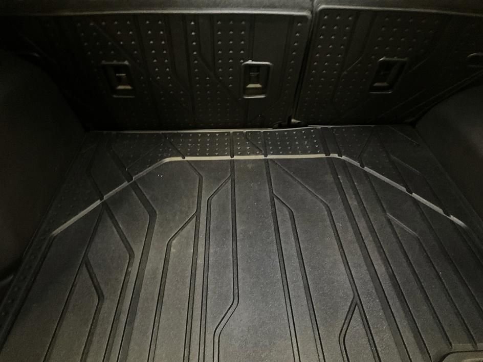 Used 2022 Blue Chevrolet Premier image 15
