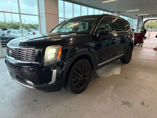 Used 2020 Black Kia SX image 4