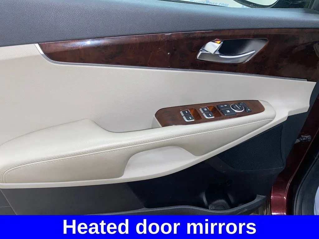 Used 2017 Purple Kia LX image 8