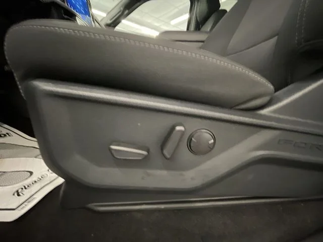 New 2026 Agate Black Metallic Ford XLT image 12