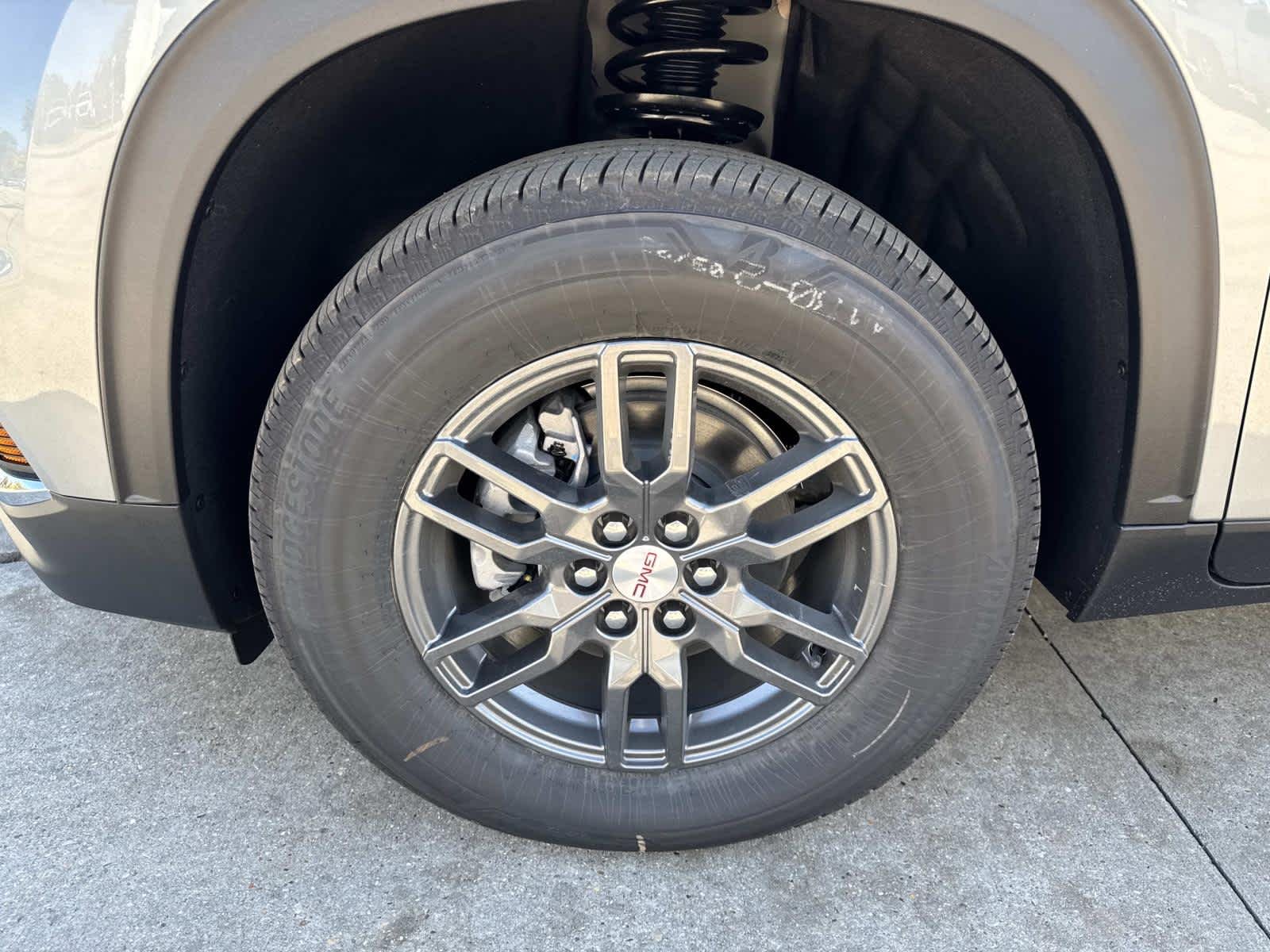 New 2026 Sterling Metallic GMC Elevation image 4