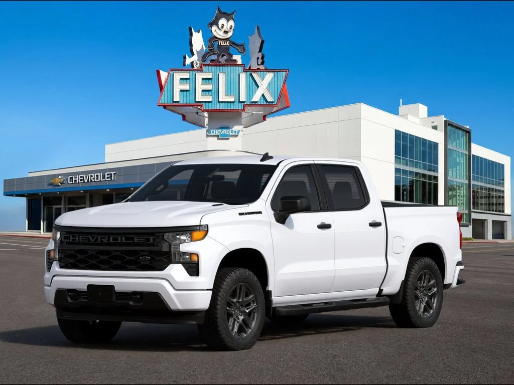 New 2026 Summit White Chevrolet Custom image 1