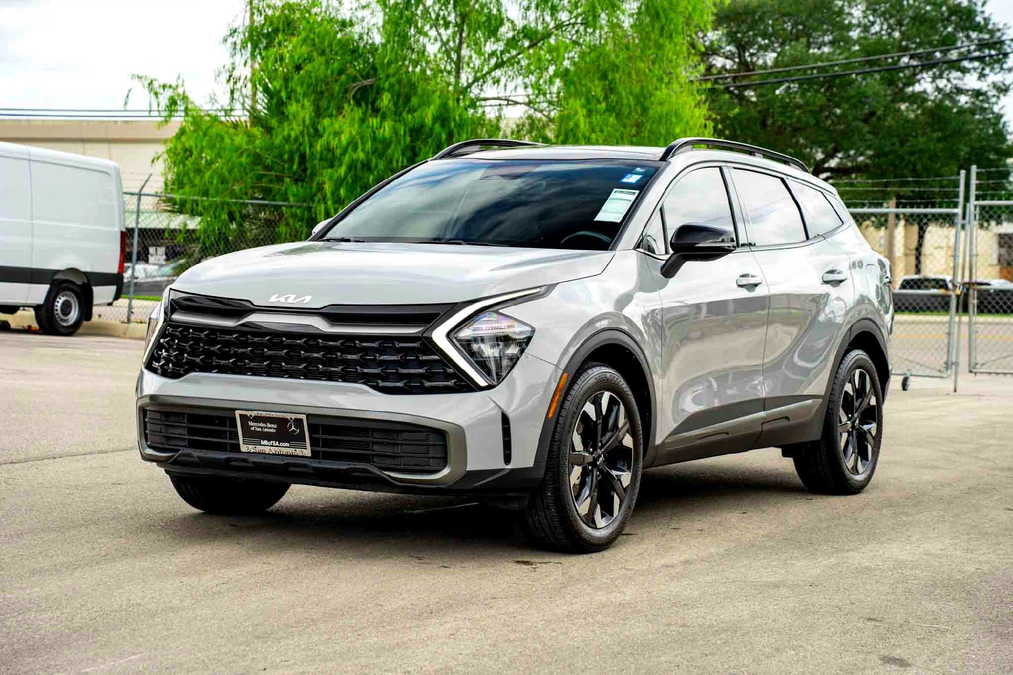 Used 2023 Wolf Gray Kia X-Line image 8