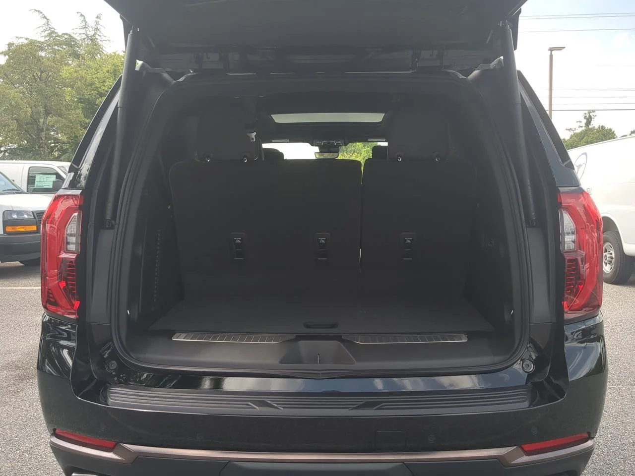 New 2026 Onyx Black GMC AT4 Ultimate image 27