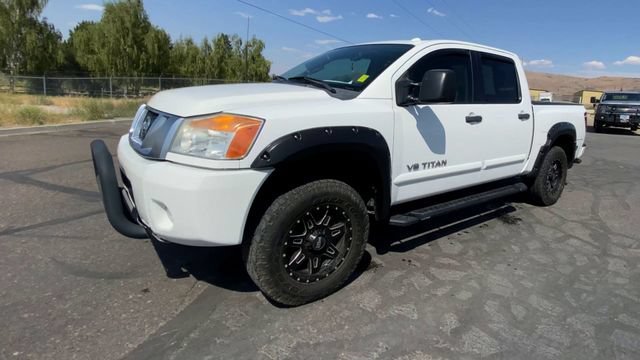 Used 2014 White Nissan PRO-4X image 4