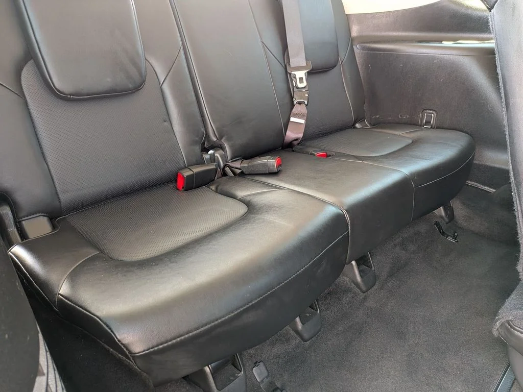 Used 2022 Black Nissan Platinum image 32