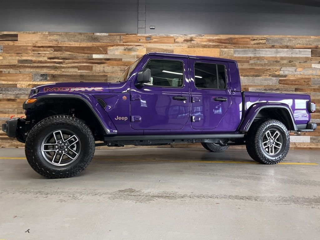 New 2026 Reign Exterior Paint Jeep Mojave X image 22
