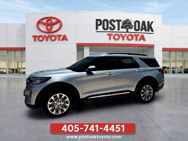 Used 2025 Silver Ford Active image 3