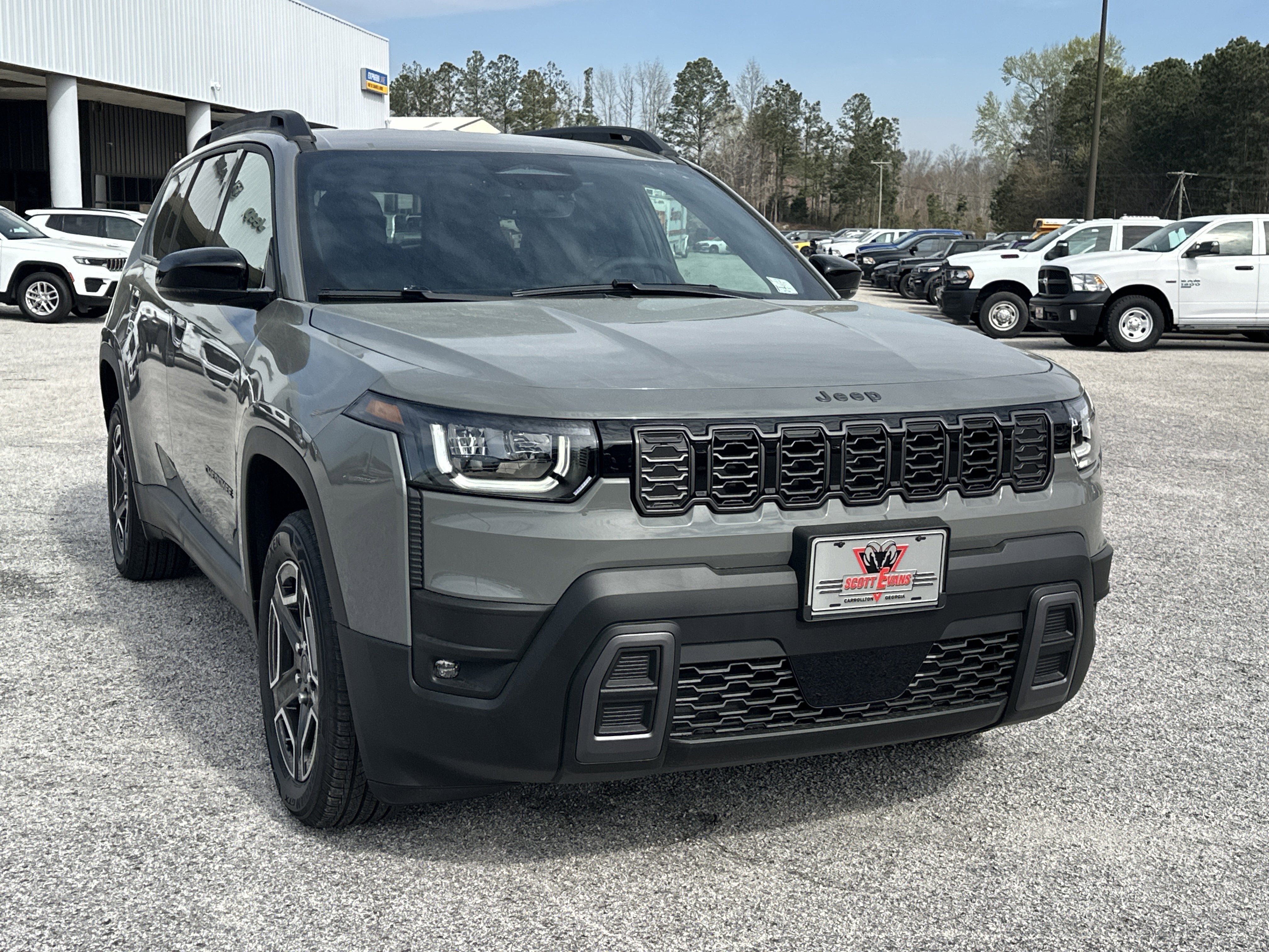 New 2026 Sting-Gray Clear-Coat Exterior Paint Jeep Limited image 2